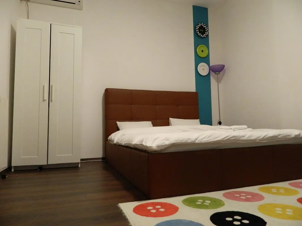 Apartman One O'Clock Studio - Old Town Hotel Bukarest